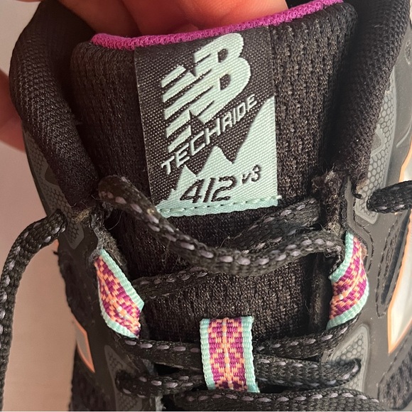 New Balance Women's Black and Purple Athletic Shoes - Picture 2 of 7